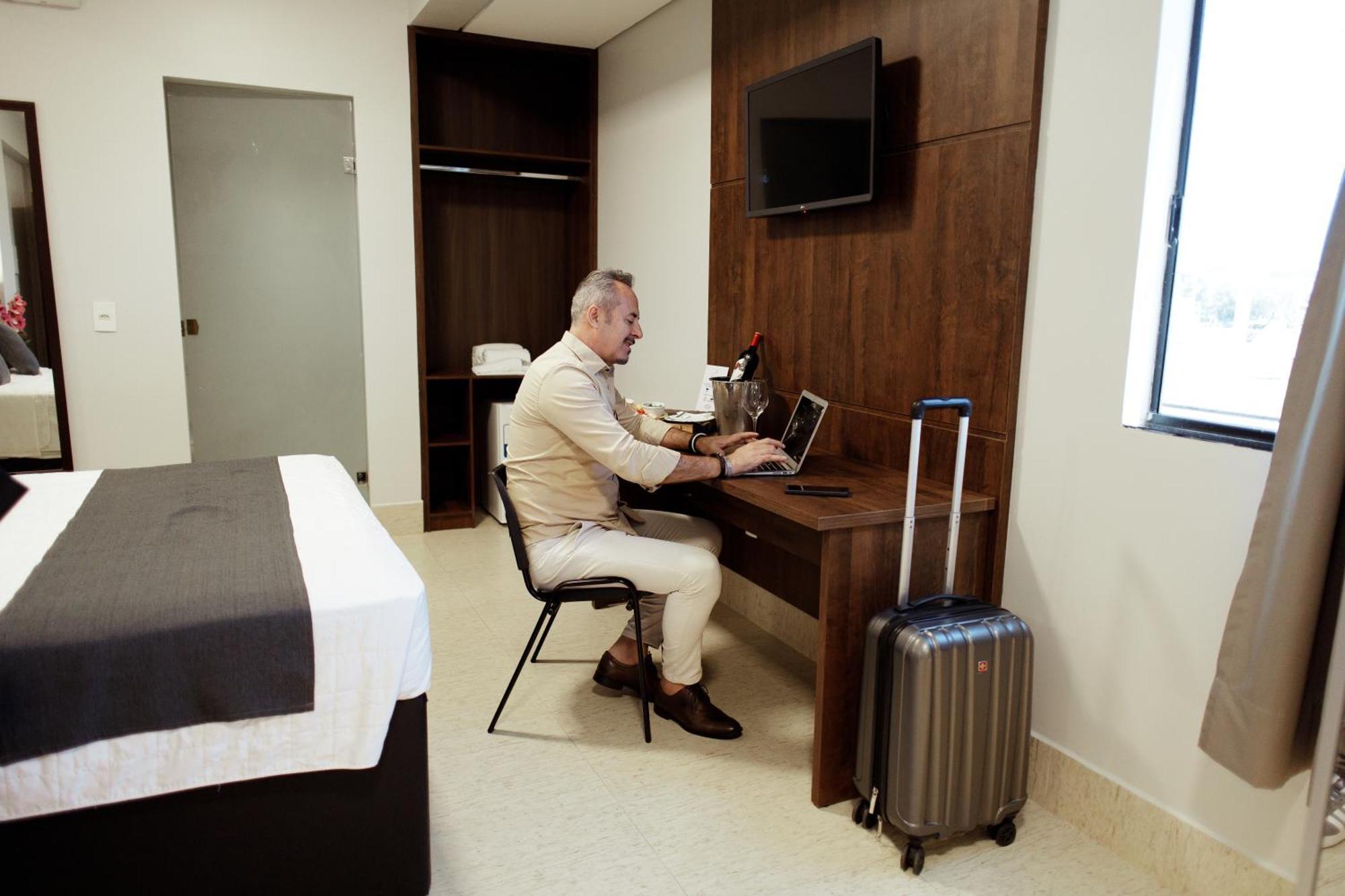 Roma Hotel By H Hoteis - Airport Núcleo Bandeirante المظهر الخارجي الصورة